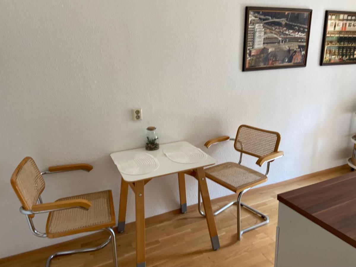 Schöne Ferienwohnung mit kostenlosem Parkplatz Cottbus Exterior foto